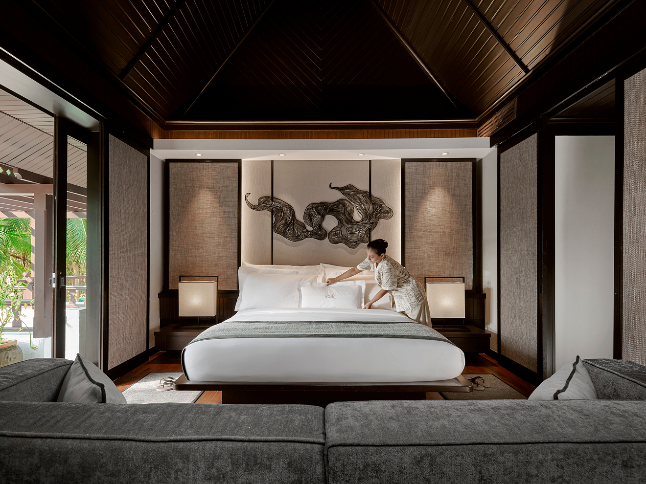 Tropical-Hill-Tidying-2